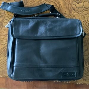 Targus Leather Laptop bag